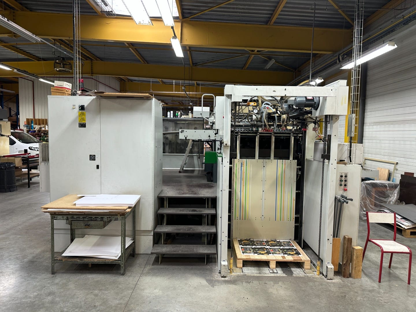 Machine de découpe et dorure à chaud BOBST SP 102 BMA 2001